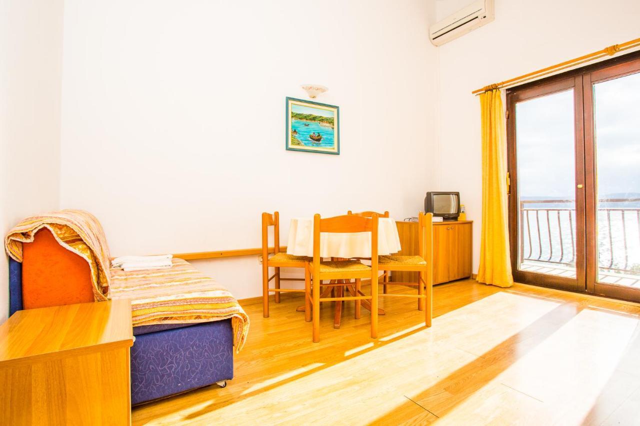 Apartmani Pava Omiš Екстериор снимка