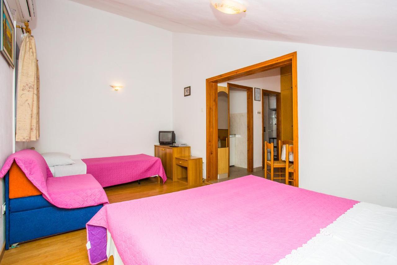 Apartmani Pava Omiš Екстериор снимка