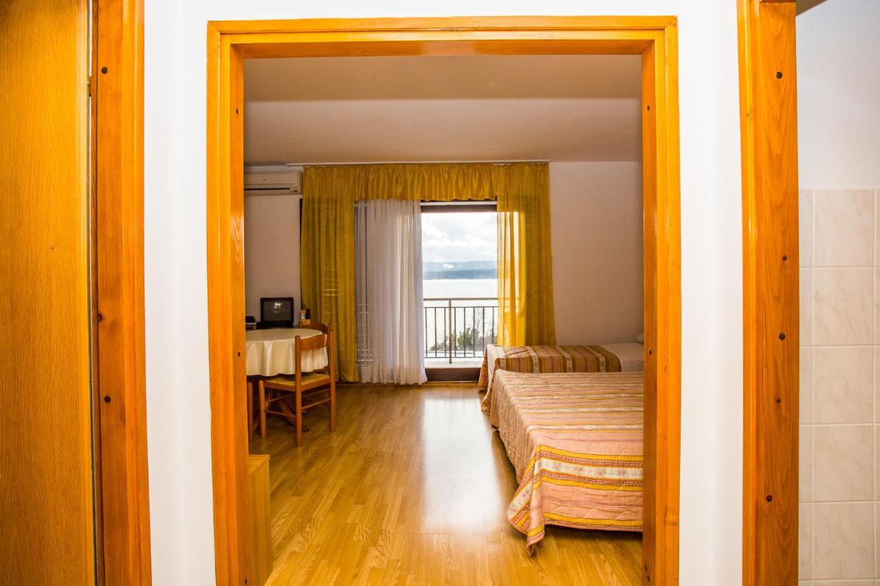 Apartmani Pava Omiš Екстериор снимка