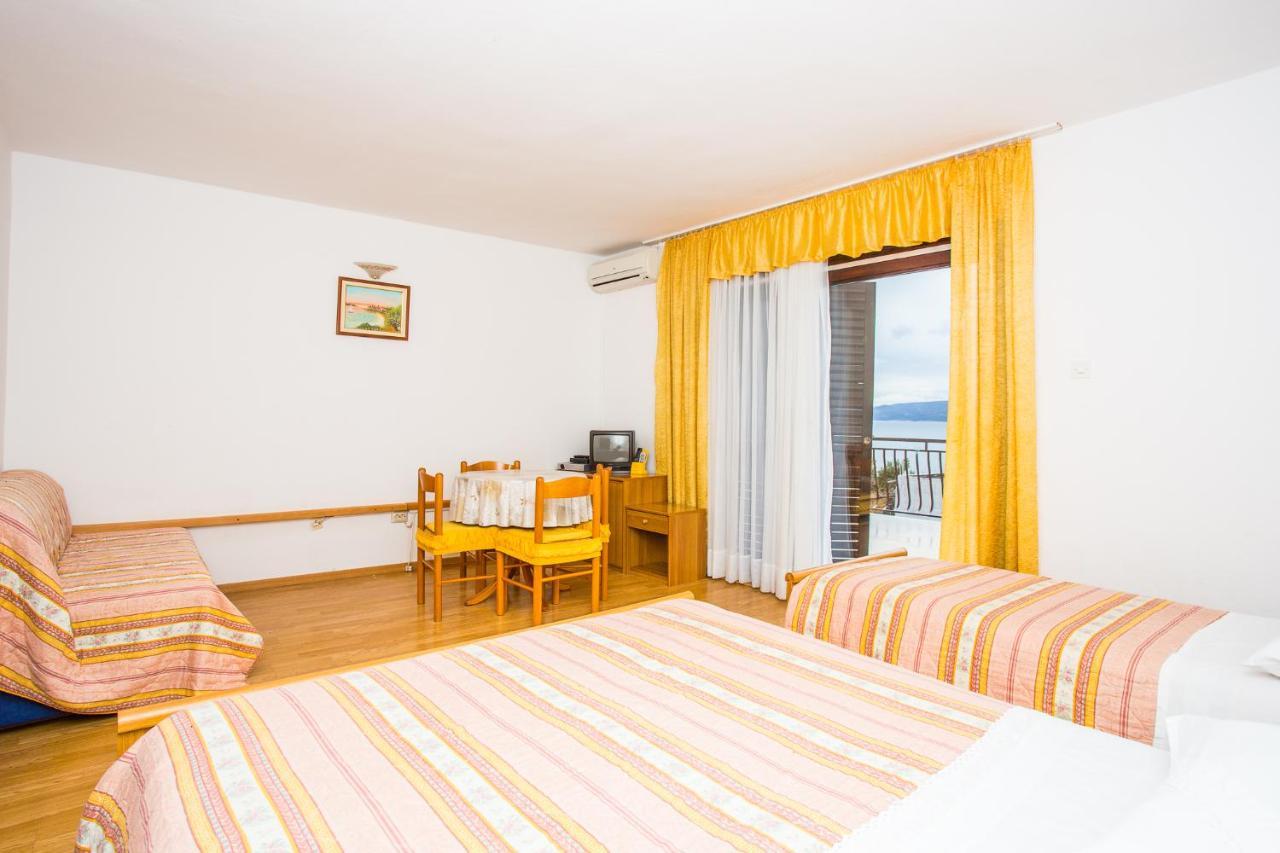 Apartmani Pava Omiš Екстериор снимка