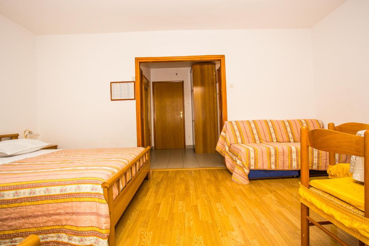 Apartmani Pava Omiš Екстериор снимка
