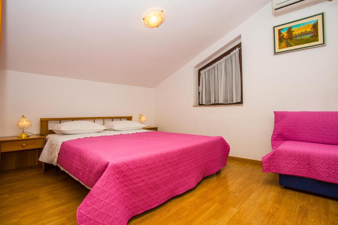 Apartmani Pava Omiš Екстериор снимка